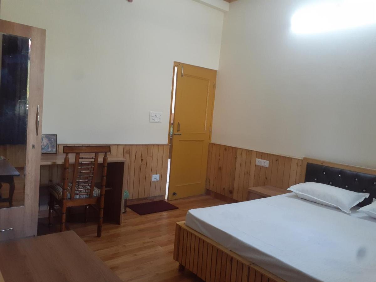 Gazing Moon Homestay Shamshi Exterior photo